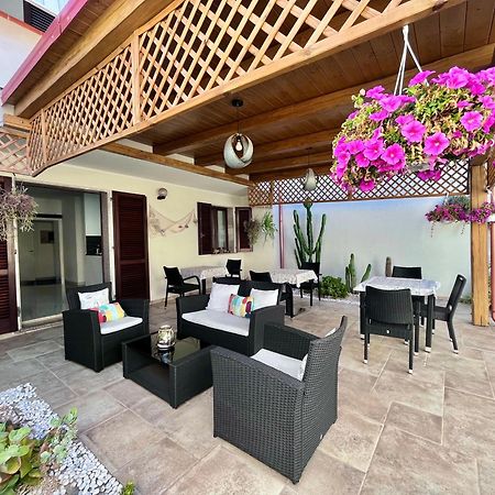 B&B I Colori Dell'Isola Porto Torres Exterior foto